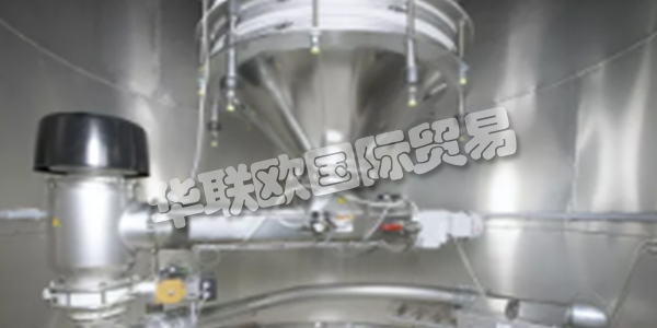 AZO集團(tuán)在自動(dòng)化原材料處理方面，是世界上經(jīng)驗(yàn)最豐富的公司之一。他們擁有1000多名員工，他們對(duì)自己的工作充滿熱情，并利用他們豐富的知識(shí)和豐富的工廠工程和建筑經(jīng)驗(yàn)積累了70多年的經(jīng)驗(yàn)，為您開(kāi)發(fā)高效，可持續(xù)的解決方案。創(chuàng)造性和修補(bǔ)欲望是他們DNA的一部分。從旋風(fēng)篩分機(jī)的開(kāi)發(fā)開(kāi)始，散裝物料處理的眾多創(chuàng)新可歸功于他們。對(duì)有遠(yuǎn)見(jiàn)的技術(shù)的好奇心和開(kāi)放性帶來(lái)了具有長(zhǎng)期前景的解決方案。