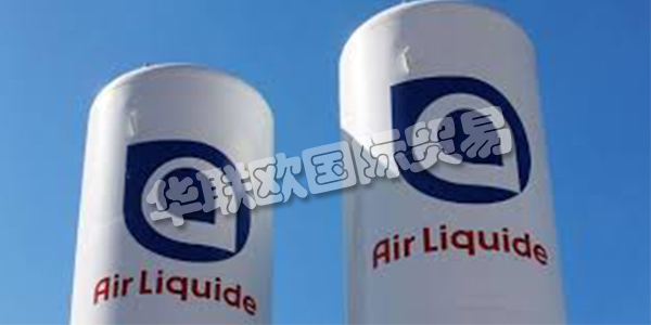 法國AIR LIQUIDE主要產(chǎn)品：AIR LIQUIDE泵、廢液泵等。AIR LIQUIDE集團(tuán)誕生于巴黎EcoleSupérieuredePhysique et Chimie Industrielle的兩名年輕畢業(yè)生。作為一名受到啟發(fā)且有時(shí)甚至是古怪的研究人員，Georges Claude在巴黎公交車庫進(jìn)行了兩年不懈的實(shí)驗(yàn)后，成功地完善了液化空氣的過程。他的合伙人保羅·德洛姆(Paul Delorme)是一位審慎的遠(yuǎn)見卓識(shí)者，盡管有財(cái)務(wù)方面的考慮，但他毫不猶豫地支持這個(gè)工業(yè)項(xiàng)目，并提供了至關(guān)重要的初期投資。這家年輕的公司迅速吸引了24位股東的投資，而液化空氣公司的偉大冒險(xiǎn)開始了。