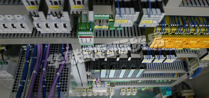 德國JAGER ELEKTROTECHNIK公司主要供應(yīng)：德國JAGER ELEKTROTECHNIK開關(guān)柜,JAGER ELEKTROTECHNIK電源，控制柜，低壓開關(guān)柜，磁鐵電源，高壓電源等產(chǎn)品。